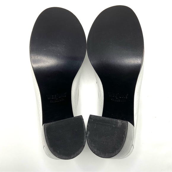 RE/DONE + WEEJUNS The Winsome Heel Loafer in White Textured Leather - Picture 10 of 16